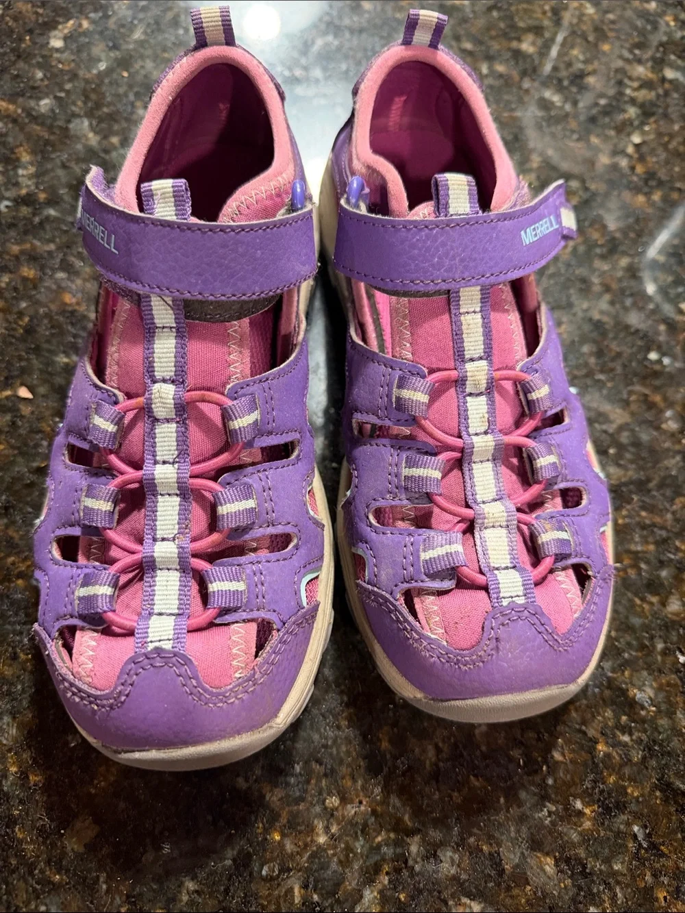 Merrell Girls Water Shoes size 3 EUC